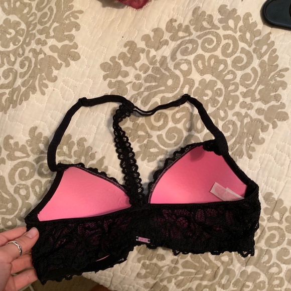 PINK Victoria’s Secret black lace push up bra - Picture 3 of 4